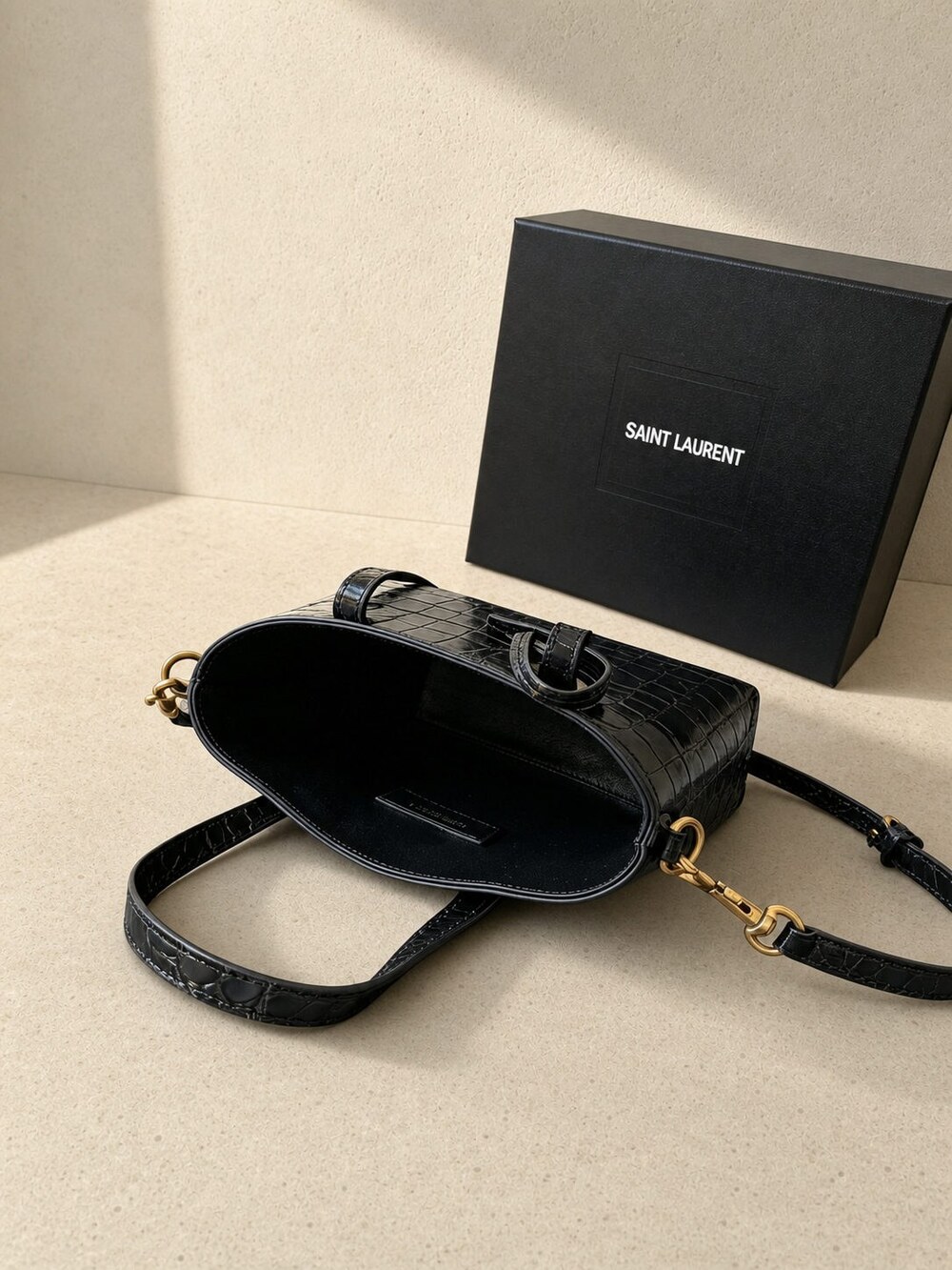 Yves Saint Laurent Mini Carryall in Glossy Black Embossed Calfskin - Picture 6 of 6